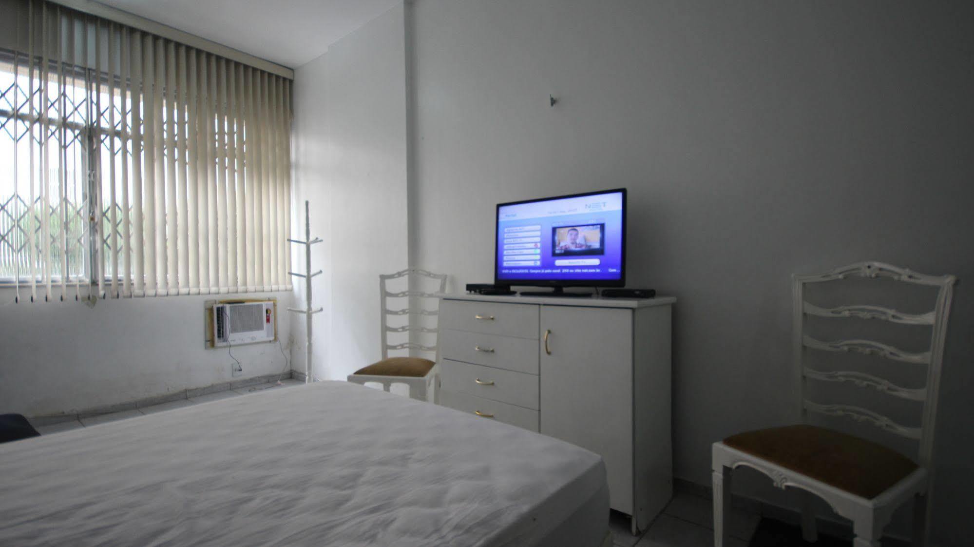 Apartamento Copacabana 205 *